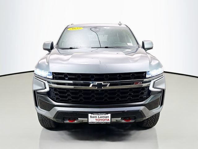 Used 2022 Chevrolet Tahoe Z71 w/ Luxury Package AWD/4WD image 2