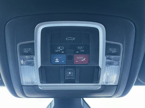 Used 2021 RAM 2500 Laramie w/ Night Edition AWD/4WD image 32