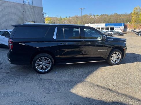 Used 2021 Chevrolet Suburban High Country AWD/4WD image 7