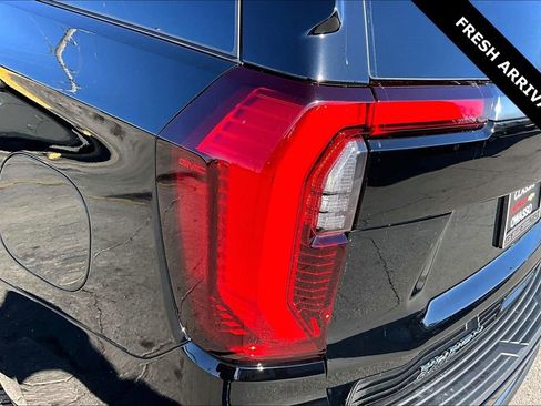 Used 2025 GMC Yukon AT4 w/ Premium Trailering Package image 22