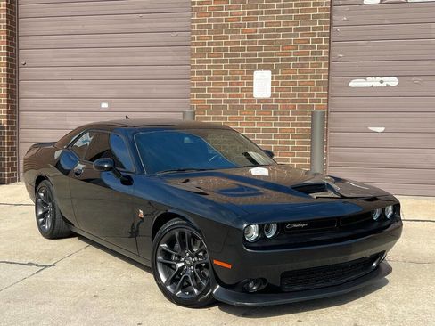 Used 2021 Dodge Challenger R/T Scat Pack image 2