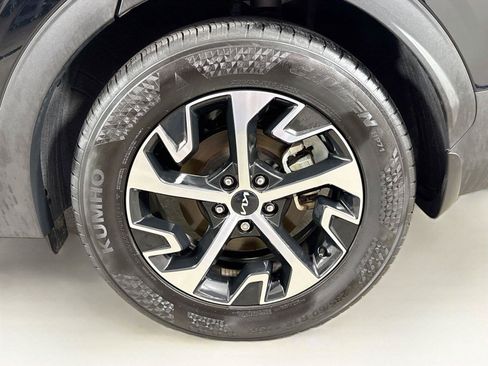 Used 2025 Kia Sportage EX FWD image 34