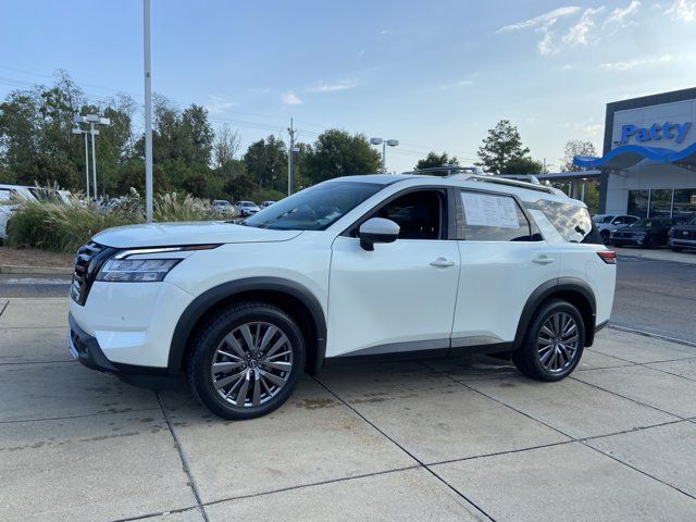 Used 2024 Nissan Pathfinder SL w/ SL Premium Package FWD image 6