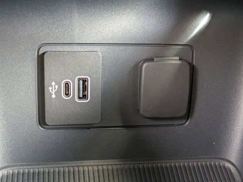 New 2026 Ford Explorer ST-Line image 28