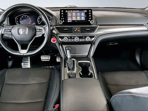 Used 2018 Honda Accord Sport image 7