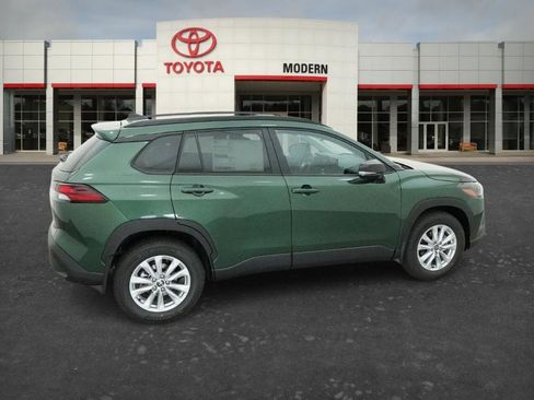 New 2026 Toyota Corolla Cross LE w/ Moonroof Package FWD image 11