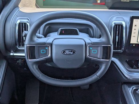 New 2026 Ford Expedition Max Platinum w/ Stealth Appearance Package AWD/4WD image 10