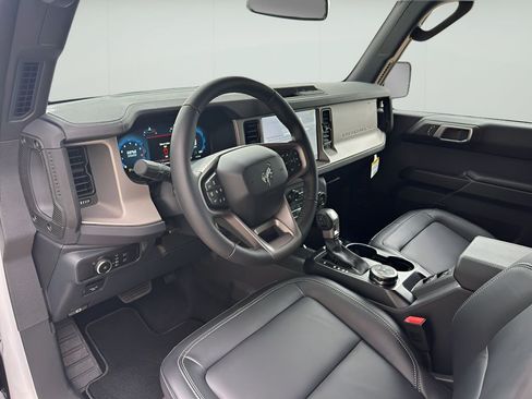 New 2026 Ford Bronco Outer Banks AWD/4WD image 12