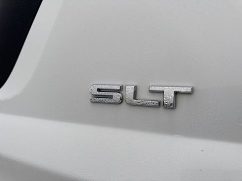 Used 2020 GMC Yukon SLT w/ Value Plus Edition image 4