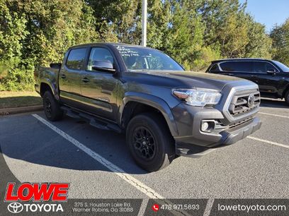 Used 2022 Toyota Tacoma SR5 w/ Technology Package