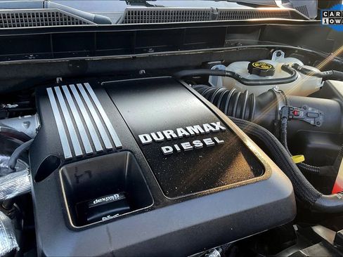 Used 2023 GMC Yukon Denali Ultimate image 32