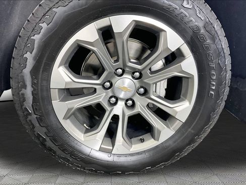 Certified 2024 Chevrolet Silverado 1500 High Country w/ Technology Package AWD/4WD image 27