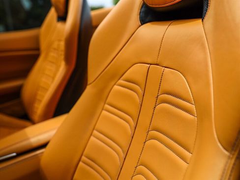 Used 2016 Ferrari California T RWD image 33