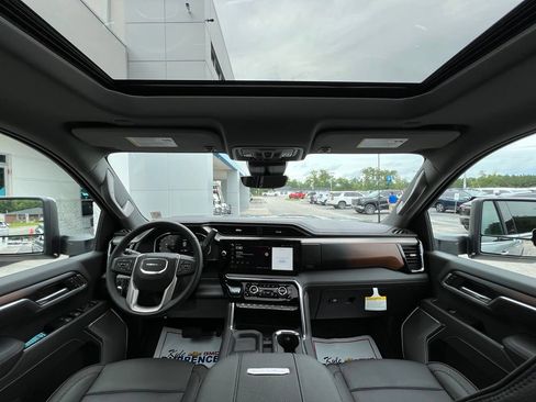 New 2026 GMC Sierra 2500 Denali w/ Denali Reserve Package AWD/4WD image 14