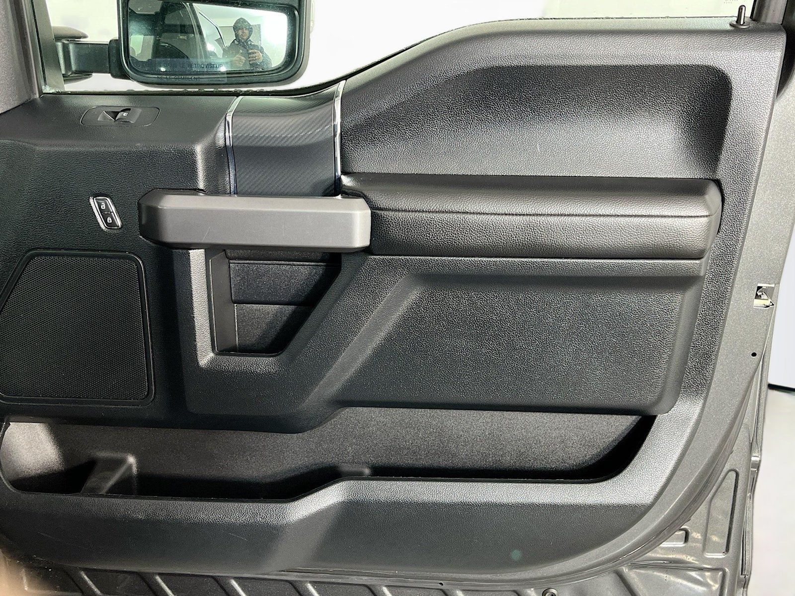 Used 2019 Ford F150 XLT w/ Equipment Group 302A Luxury AWD/4WD image 34
