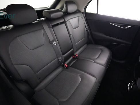 Used 2023 Kia Niro Wave w/ Wave Preserve Package image 5