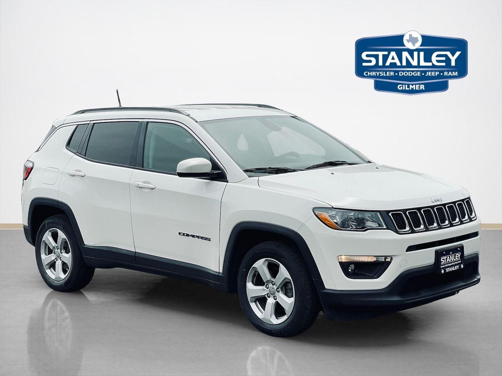 Used 2018 Jeep Compass Latitude FWD image 1