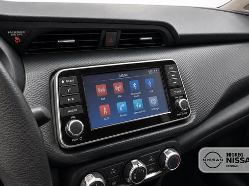 Used 2023 Nissan Kicks S FWD image 9
