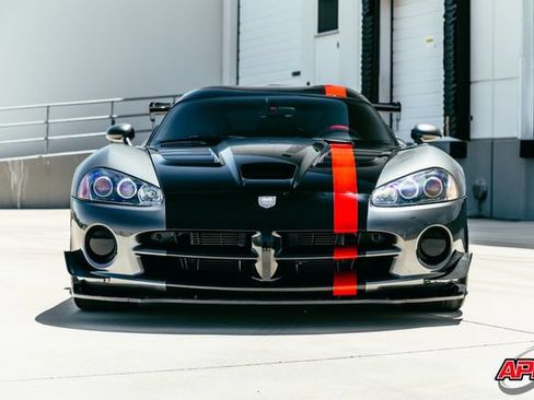 Used 2010 Dodge Viper ACR RWD image 15