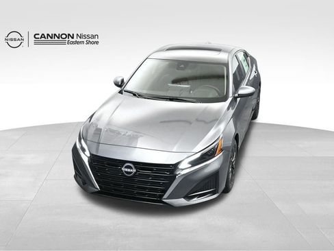New 2025 Nissan Altima 2.5 SV w/ SV Special Edition Package FWD image 17