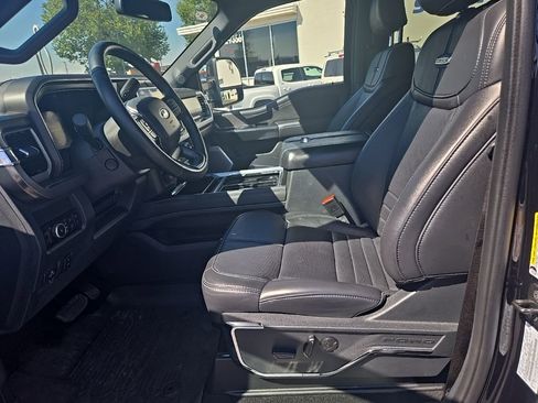 Used 2025 Ford F350 Platinum image 12