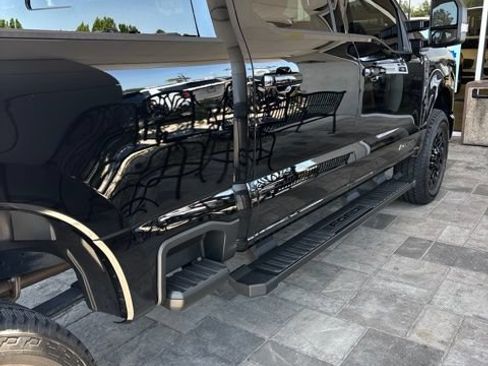 Used 2023 Ford F250 XLT w/ Black Appearance Package AWD/4WD image 12