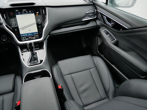 Certified 2025 Subaru Outback Limited image 11