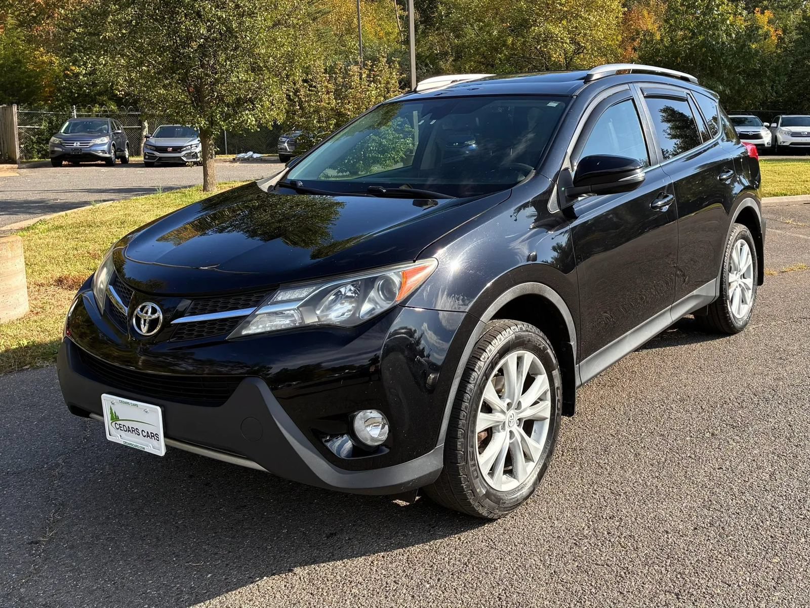 Used 2015 Toyota RAV4 Limited w/ Technology Package AWD/4WD image 2