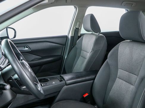 Used 2024 Nissan Rogue SV FWD image 23