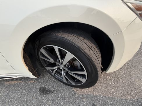 Used 2017 Nissan Maxima 3.5 SL FWD image 28