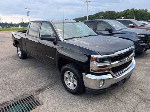 Used 2017 Chevrolet Silverado 1500 LT w/ All Star Edition AWD/4WD image 2