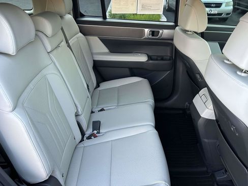 Certified 2025 Hyundai Santa Fe SEL AWD/4WD image 10