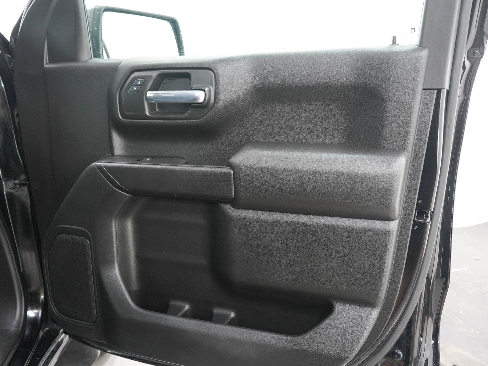 Used 2021 Chevrolet Silverado 1500 Custom w/ LPO, Dark Essentials Package AWD/4WD image 12