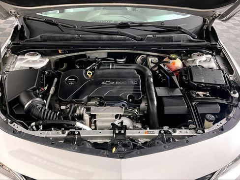 Used 2016 Chevrolet Malibu LT FWD image 27