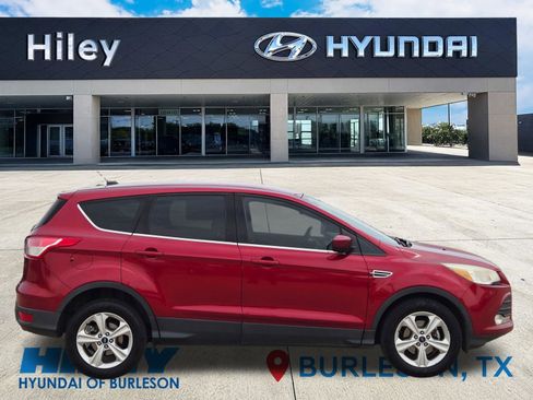 Used 2014 Ford Escape SE FWD image 3