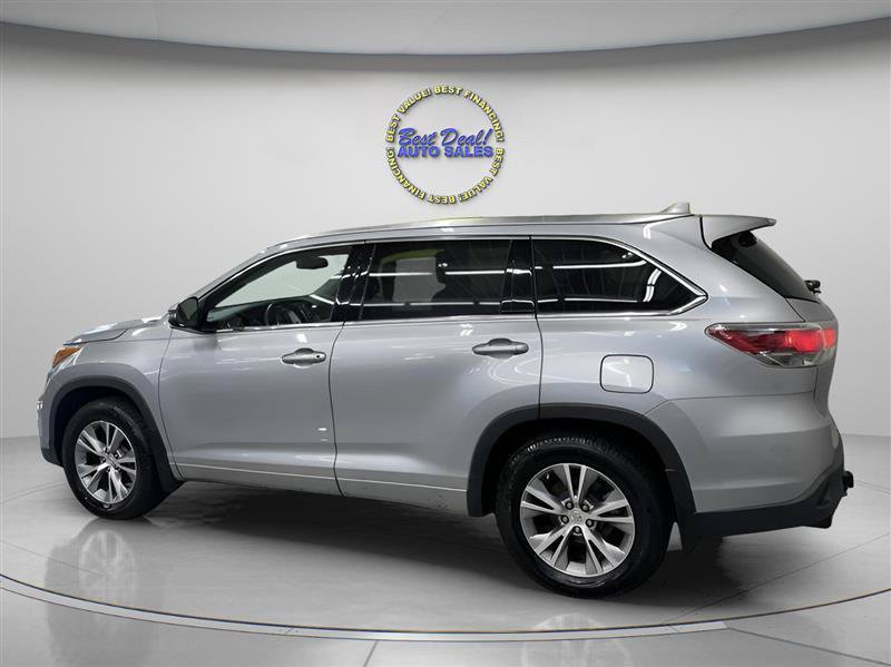 Used 2015 Toyota Highlander XLE AWD/4WD image 4