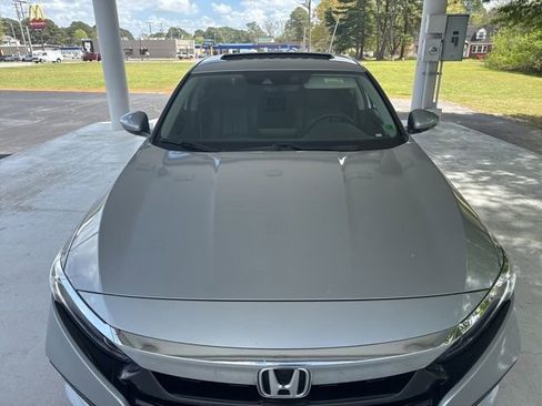 Used 2018 Honda Accord EX-L image 9