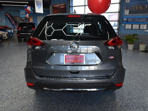 Used 2020 Nissan Rogue S image 7