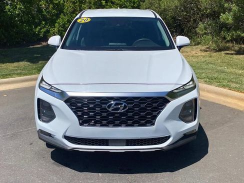 Used 2020 Hyundai Santa Fe SEL FWD image 2
