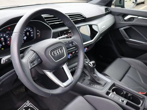 Used 2024 Audi Q3 2.0T Premium Plus w/ Premium Plus Package image 10