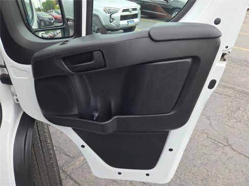 Used 2026 RAM ProMaster 2500 w/ Convenience Group FWD image 6