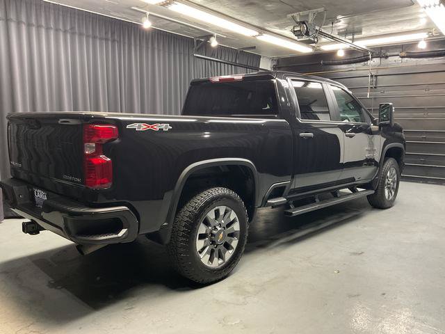 Used 2023 Chevrolet Silverado 2500 Custom w/ Custom Convenience Package AWD/4WD image 5