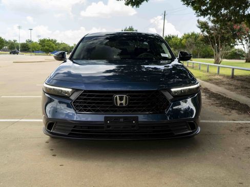 Used 2025 Honda Accord SE image 3