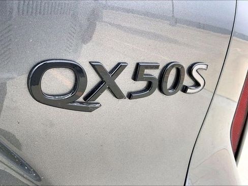 Used 2025 INFINITI QX50 Sport image 8