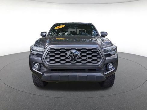 Used 2023 Toyota Tacoma TRD Off-Road w/ Advanced Technology Package AWD/4WD image 8