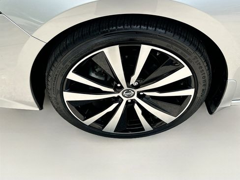 Used 2021 Nissan Altima 2.5 SR image 30