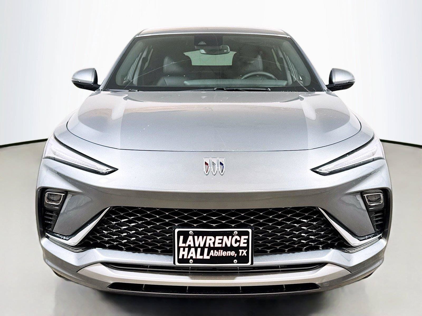 New 2026 Buick Envista Avenir FWD image 2