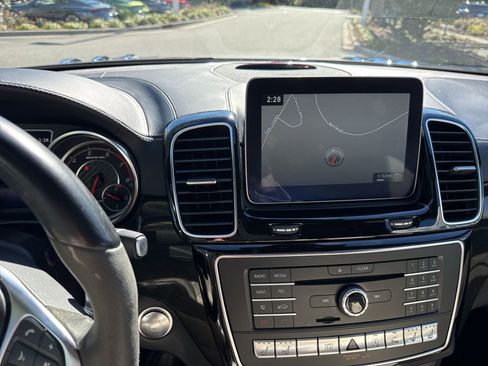 Used 2018 Mercedes-Benz GLS 63 AMG GLS 63 AMG image 31