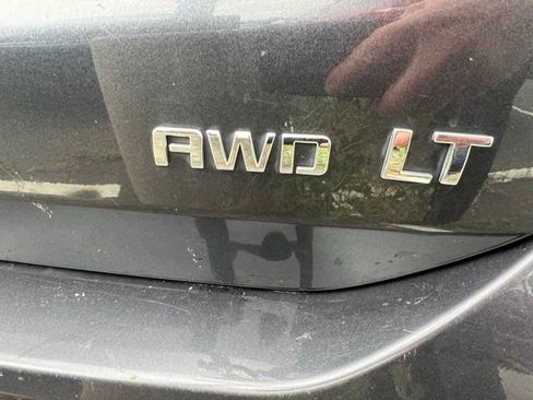 Used 2023 Chevrolet Equinox LT AWD/4WD image 8