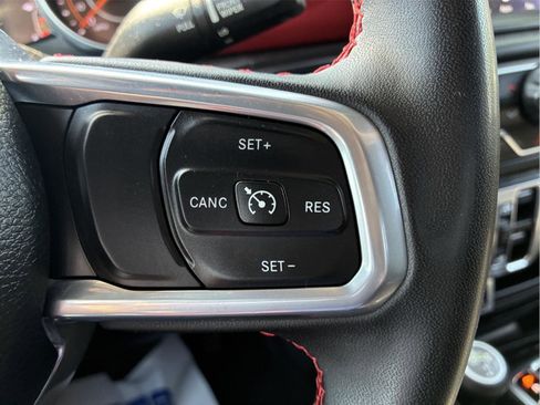 Used 2023 Jeep Gladiator Rubicon w/ LED Lighting Group AWD/4WD image 19
